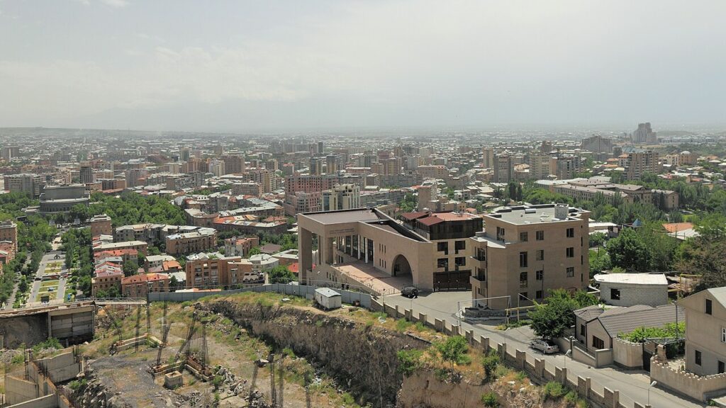 کاسکاد یا هزار پله ایروان ارمنستان